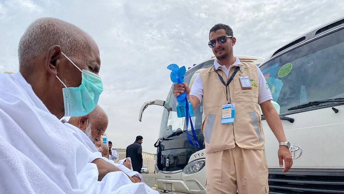 وزارة الصحة تصعد الحجاج المنومين بالمستشفيات إلى عرفات