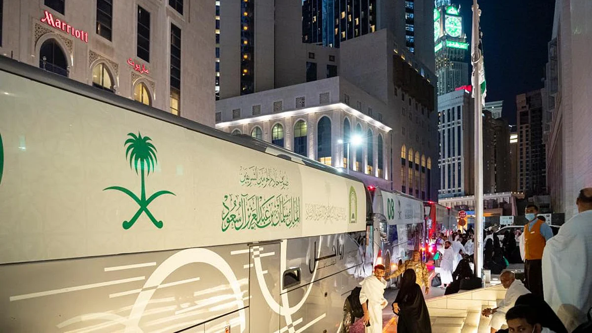 ضيوف "برنامج الملك للحج والعمرة" يرفعون التهنئة للمليك وولي عهده بمناسبة نجاح الحج