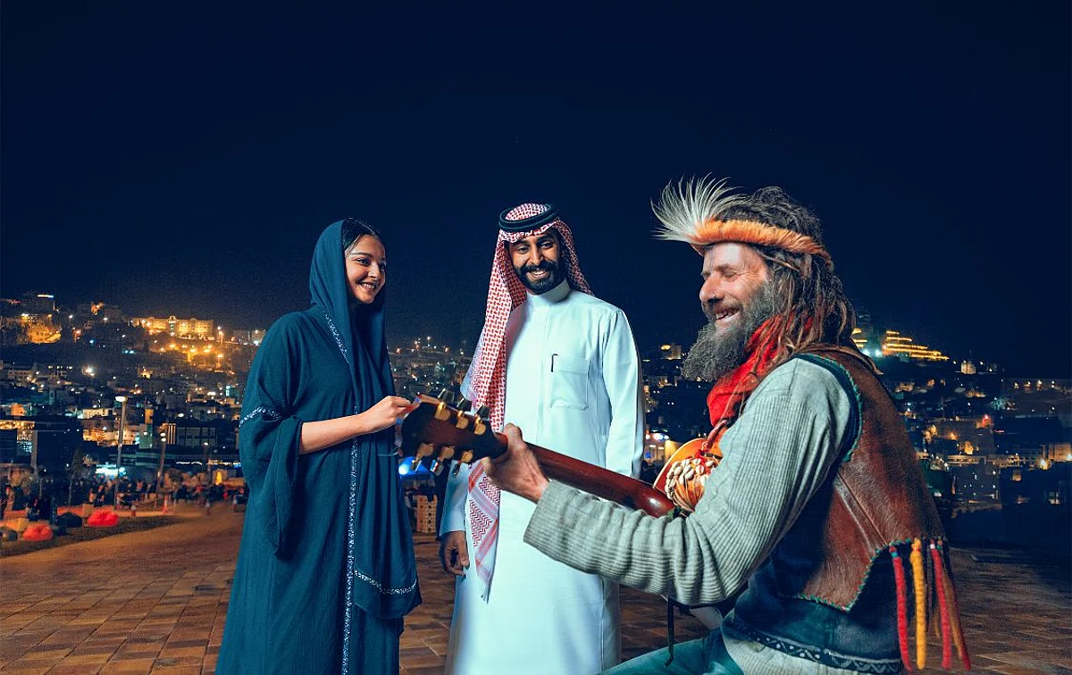 "صيف أبها" يستقبل زواره بالفن والمتعة والمغامرات