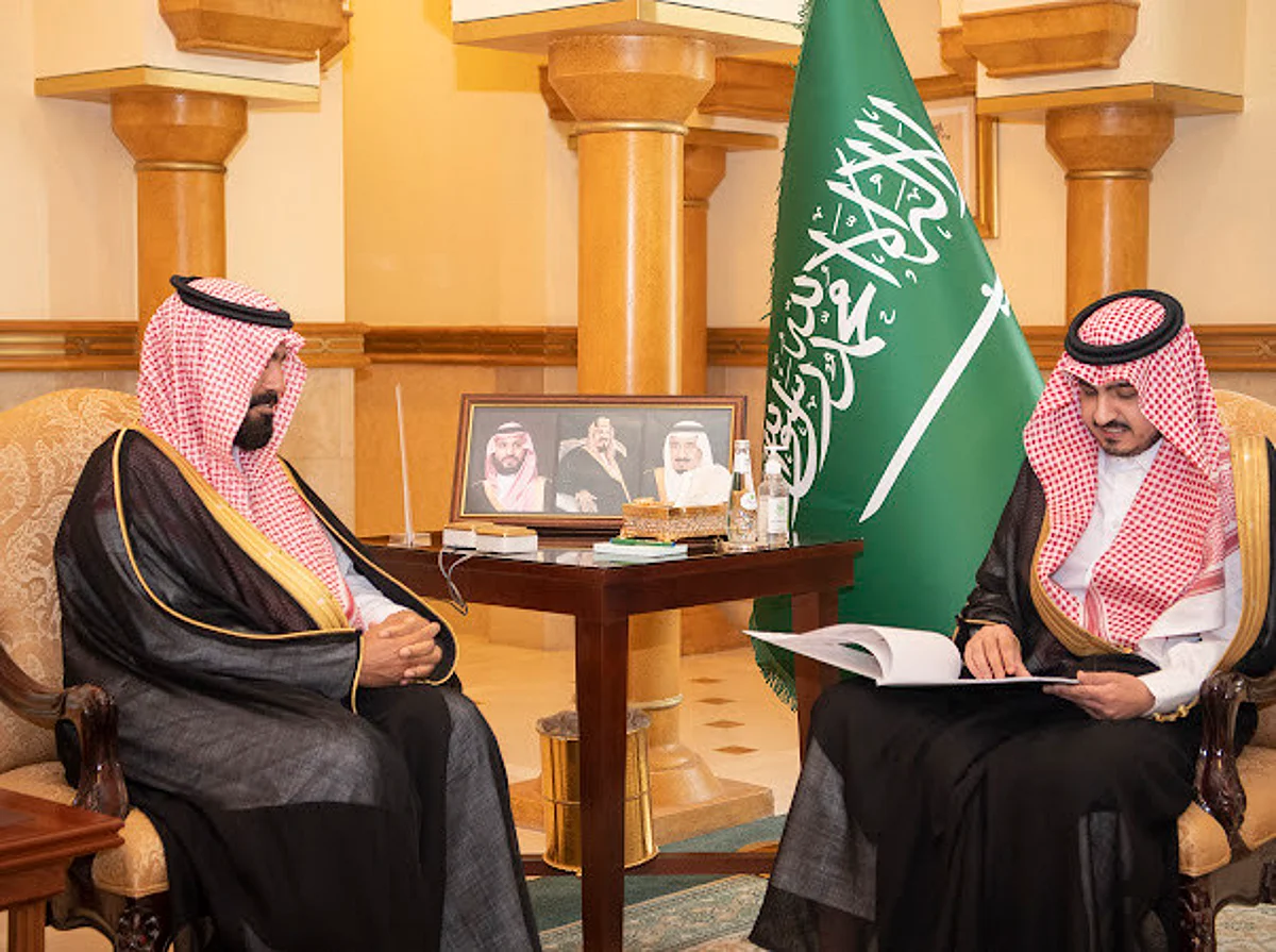 أمير مكة بالنيابة يستقبل مدير الأحوال المدنية بالمنطقة