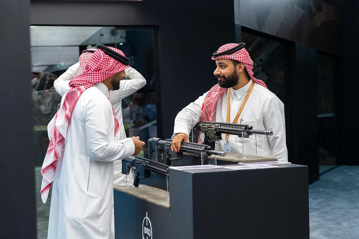 جناح الأسلحة في معرض الصقور والصيد السعودي