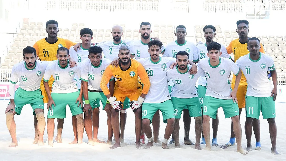 "أخضر الشاطئية" يصل للمغرب للمشاركة في البطولة الدولية للشاطئية