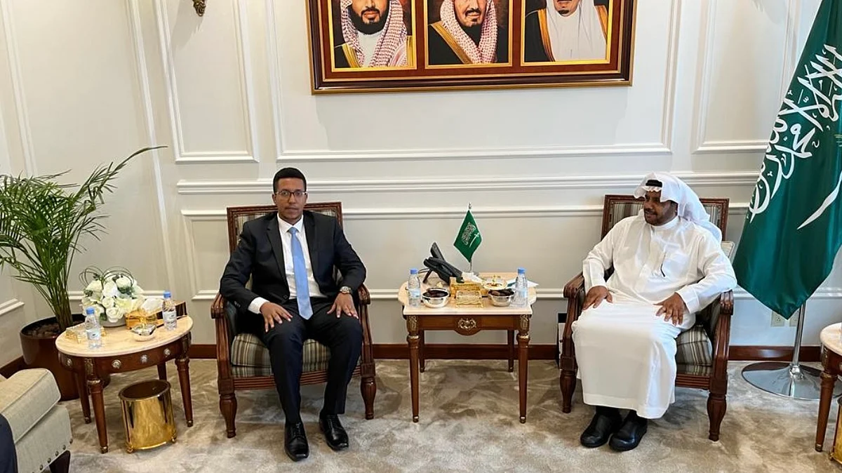صالح السحيباني يلتقي إبراهيم آدم