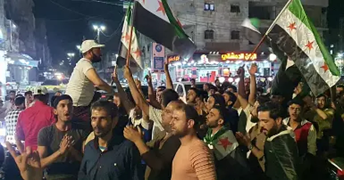 سوريون يدعون للتظاهر اعتراضاً على دعوة تركيا للتصالح مع الأسد