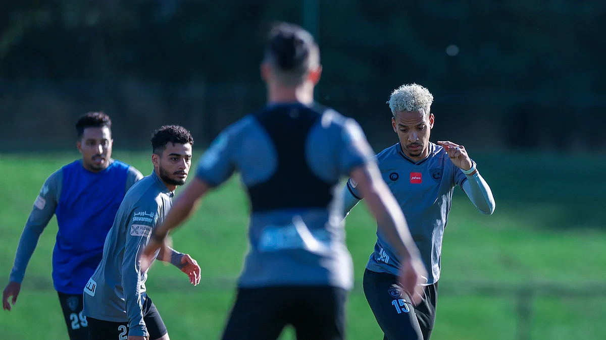 "الهلال" يواصل تحضيراته على فترتَيْن تأهبًا لمواجهة "ألميريا" الإسباني
