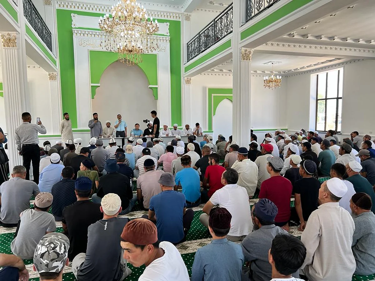 مسؤولون قرغيزيون ينوهون بدعم المملكة وعطائها التنموي