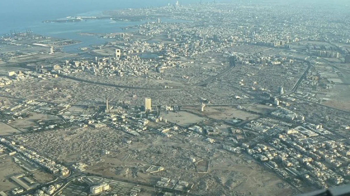 "عشوائيات جدة" تشرع في أعمال إزالة حي المنتزهات