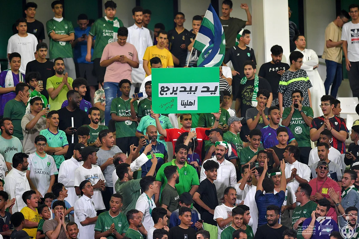 الأهلي يفتح مدرجات الجوهرة مجانًا لجماهيره .. أمام الخلود