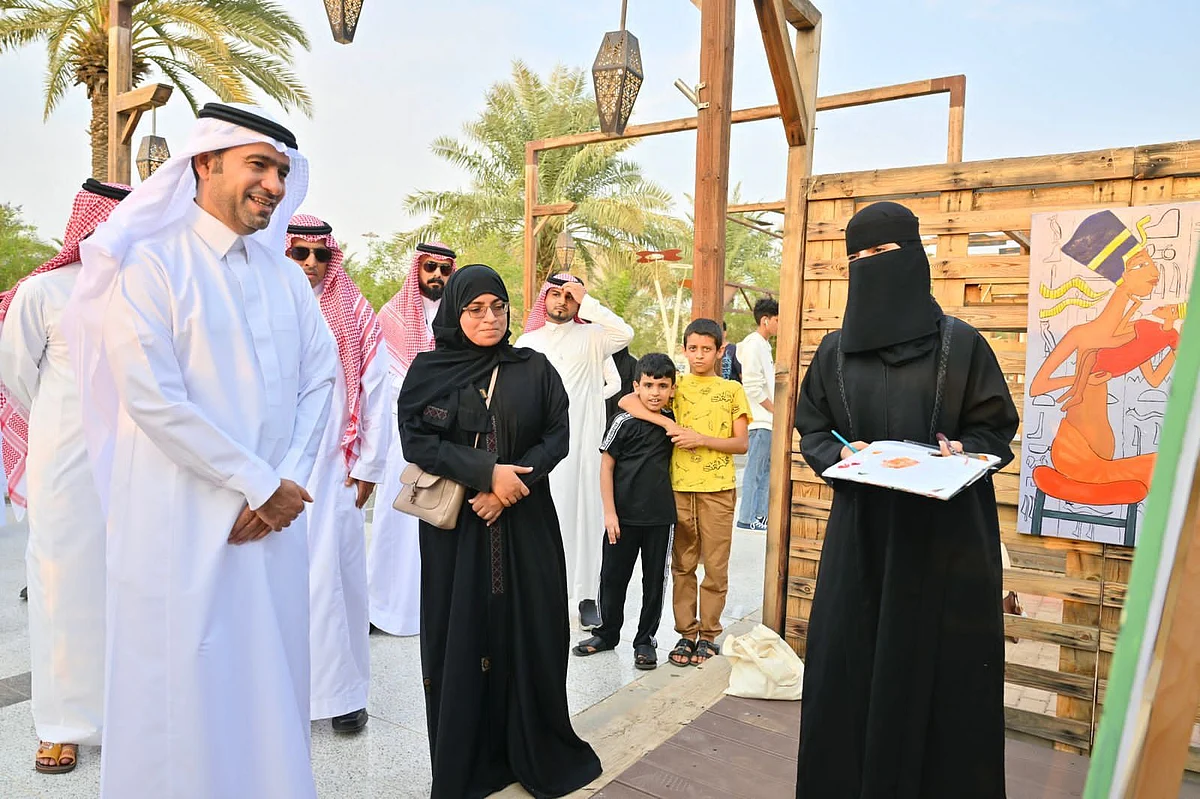 ماجد الحقيل يتفقد المشاريع التنموية في جازان