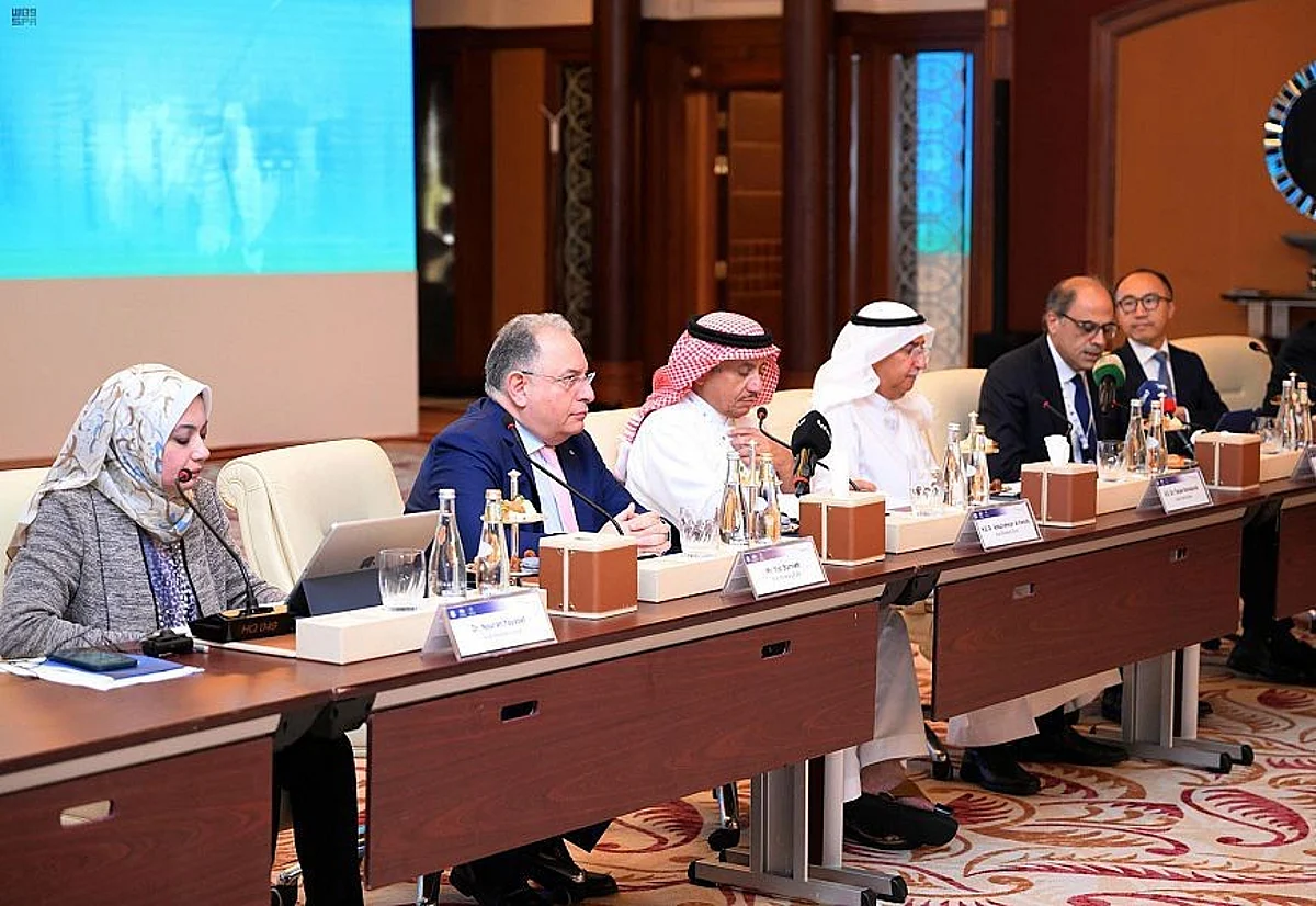 "المبارك": تصميم العملات الرقمية للبنوك المركزية يجب أن يراعي احتياجات وخصوصية كل دولة