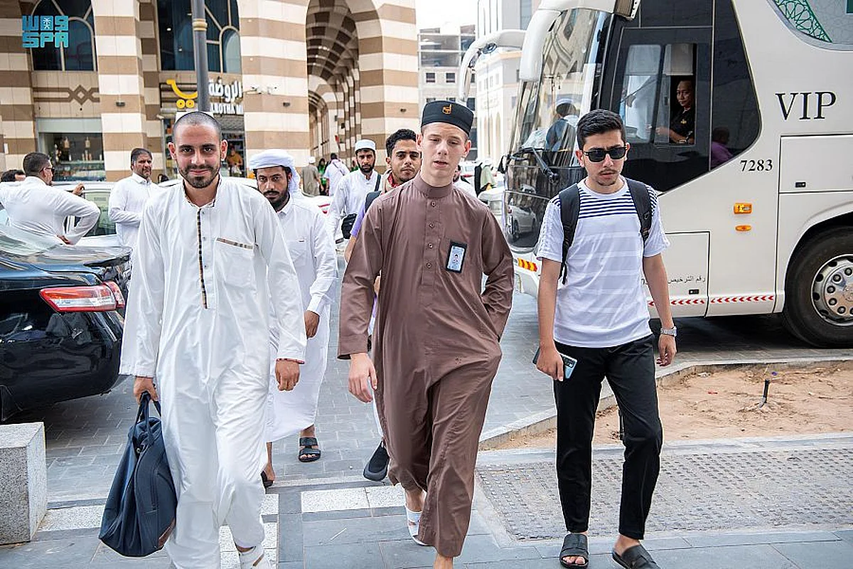 المشاركون في مسابقة الملك عبدالعزيز الدولية لحفظ القرآن الكريم