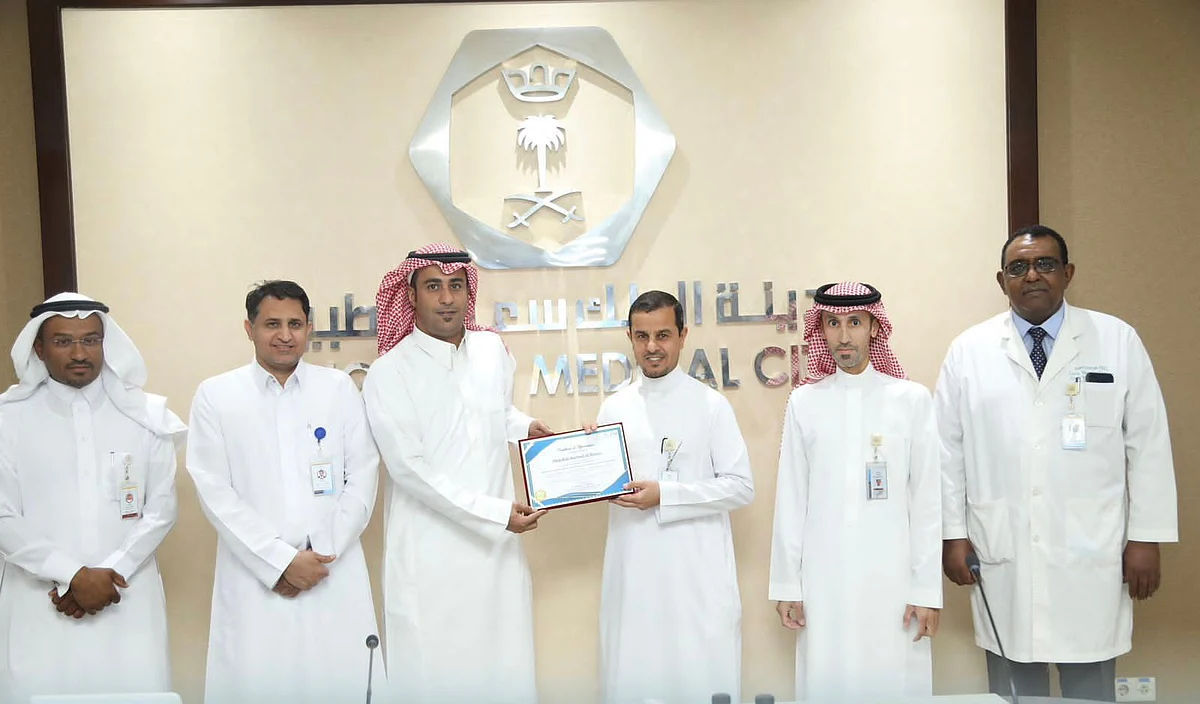 "سعود الطبية" تحتفي بإنجازات أقسام العمليات وتقليل قوائم الانتظار