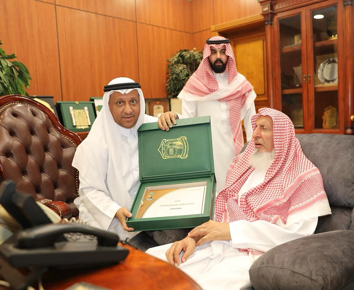 مفتي المملكة يستقبل مدير الإعلام والاتصال المؤسسي ويشيد بالمنجزات المتحققة