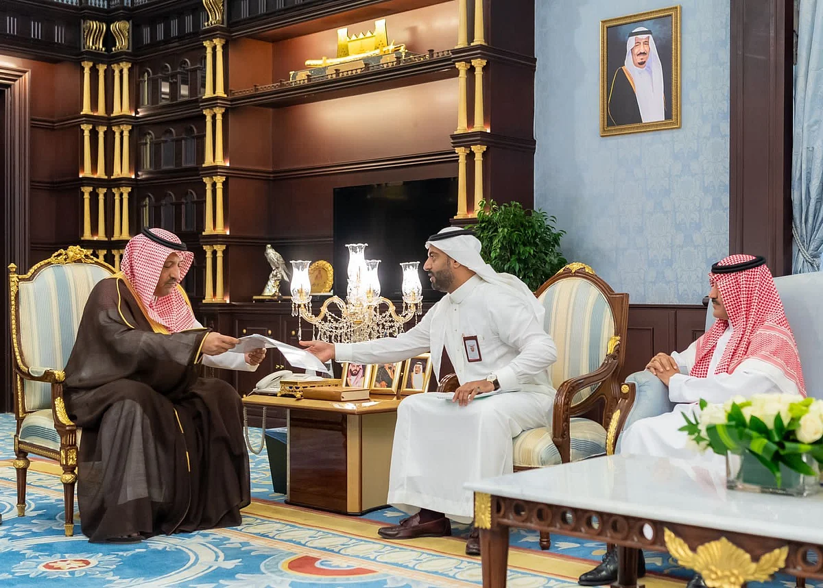 أمير الباحة يؤكد أهمية جودة الخدمات الصحية المقدمة للمستفيدين