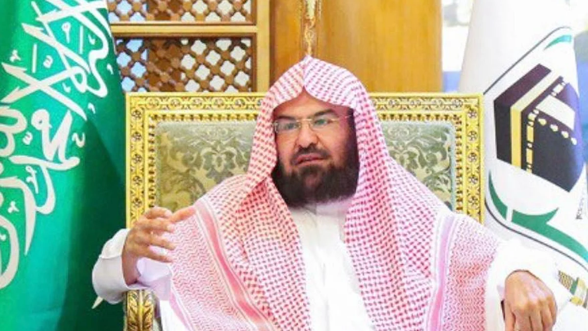 "السديس": اليوم الوطني مناسبة ذات مكانة عظيمة نبرز فيه دور القيادة في خدمة الحرمين