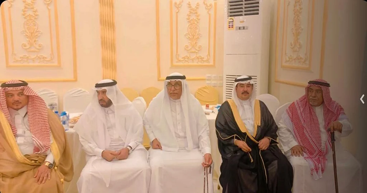 مكة.. تكريم مدير مدرسة سولة المتوسطة وابن المعتز الثانوية بعد خدمة 34 عاماً قضاها في التعليم