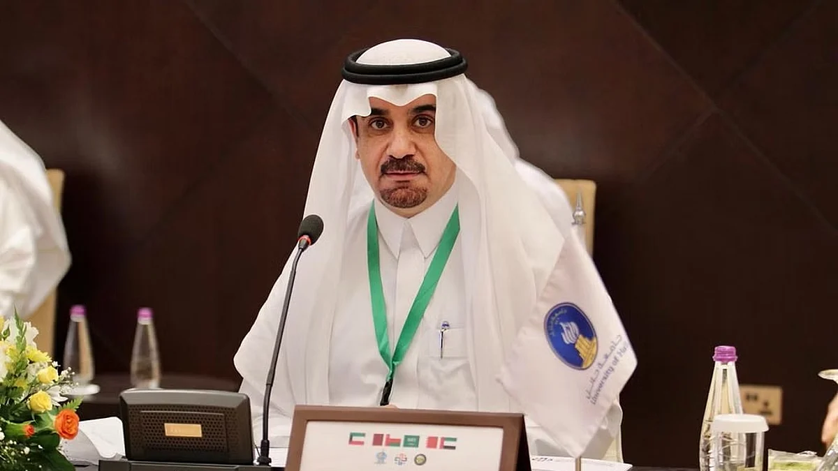 رئيس الجامعة راشد الشريف