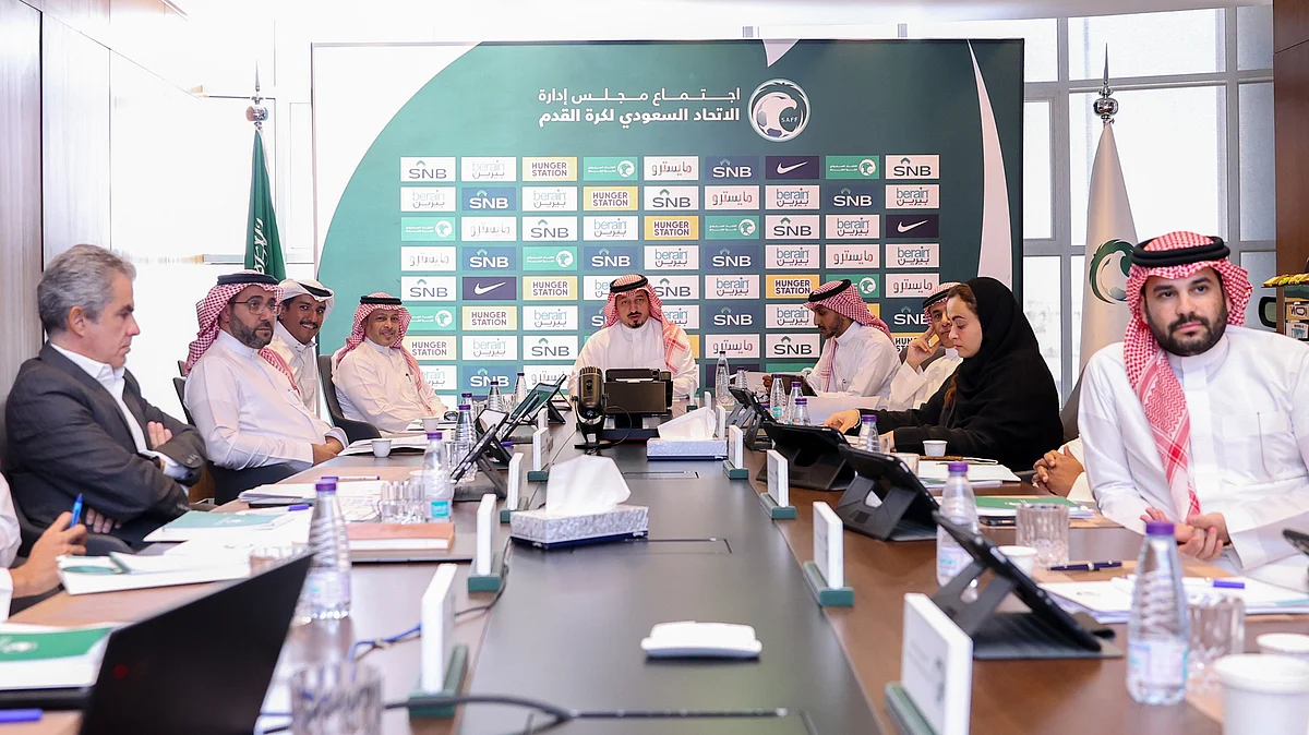 ياسر المسحل يرأس اجتماع مجلس إدارة الاتحاد السعودي لكرة القدم