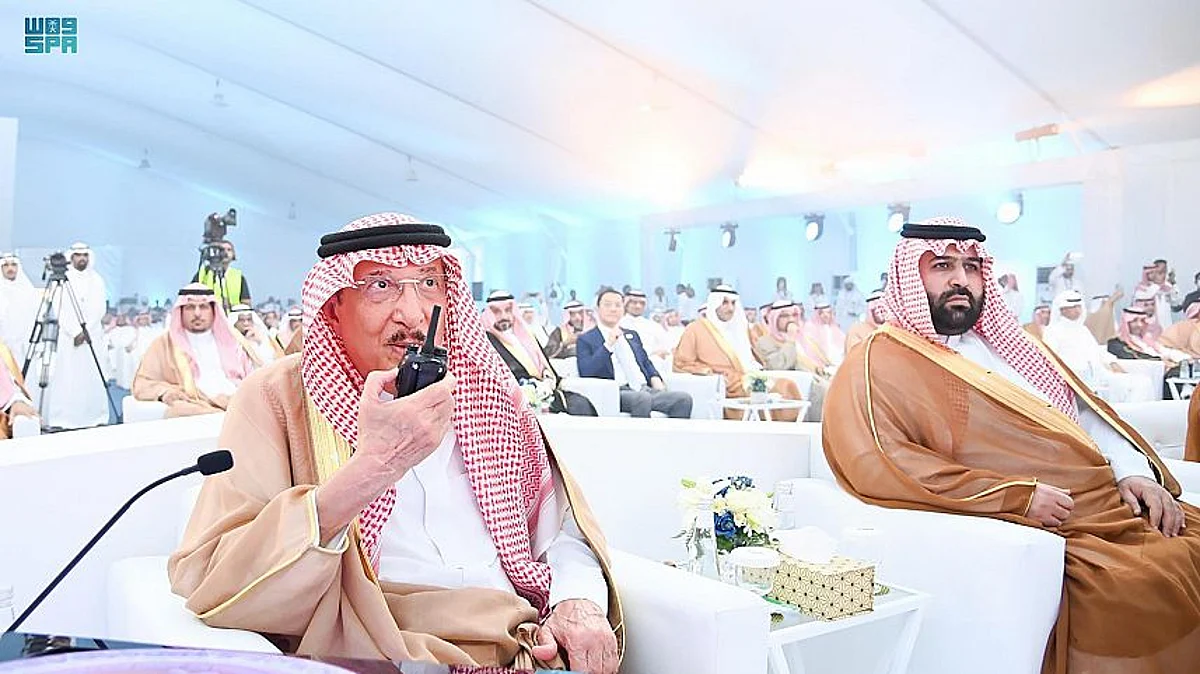 محمد بن ناصر يدشن ميناء مدينة جازان للصناعات