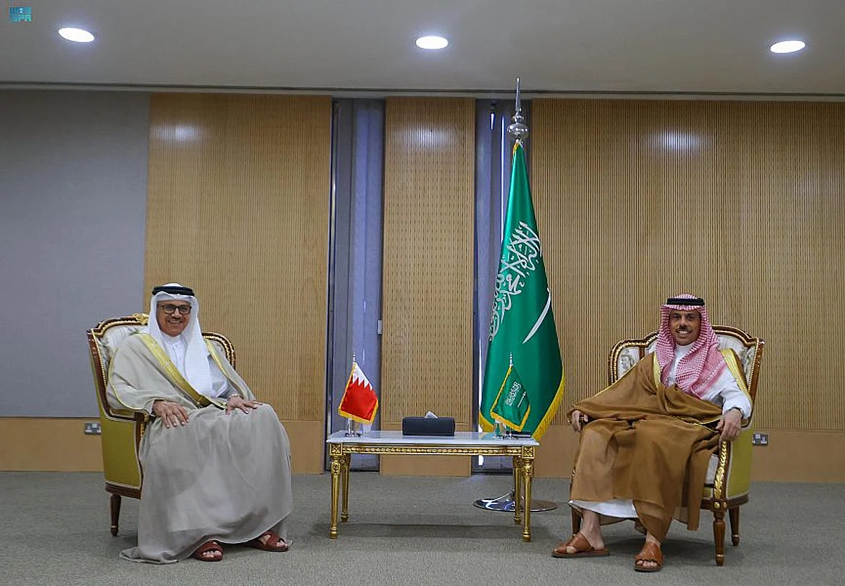 تعزيز العمل الخليجي على طاولة "فيصل بن فرحان والزياني"