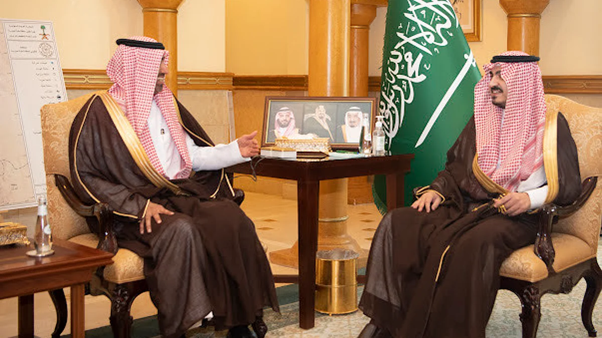 الأمير بدر بن سلطان يستقبل أحمد الراجحي