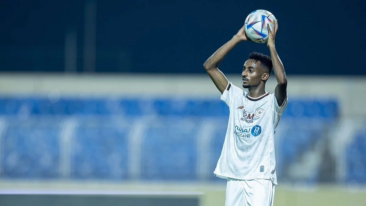 اللاعب متعب الحربي