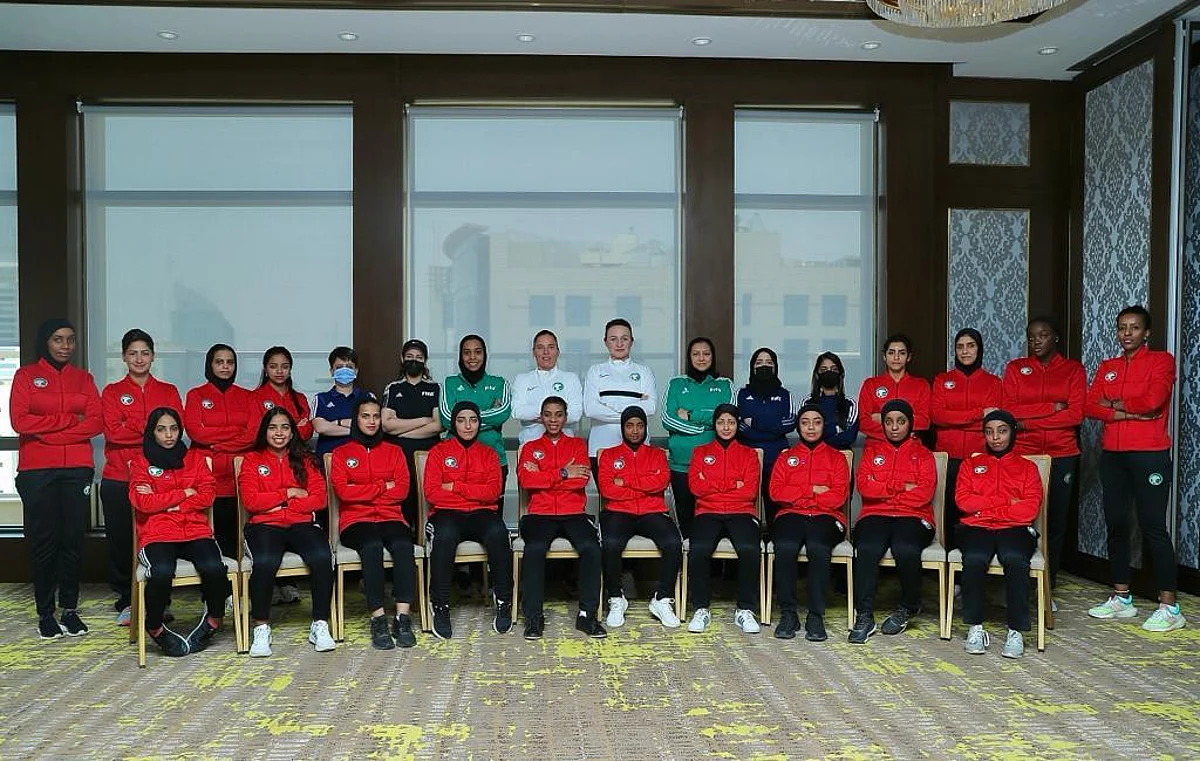 الحكمات أثناء الدورة التدريبية