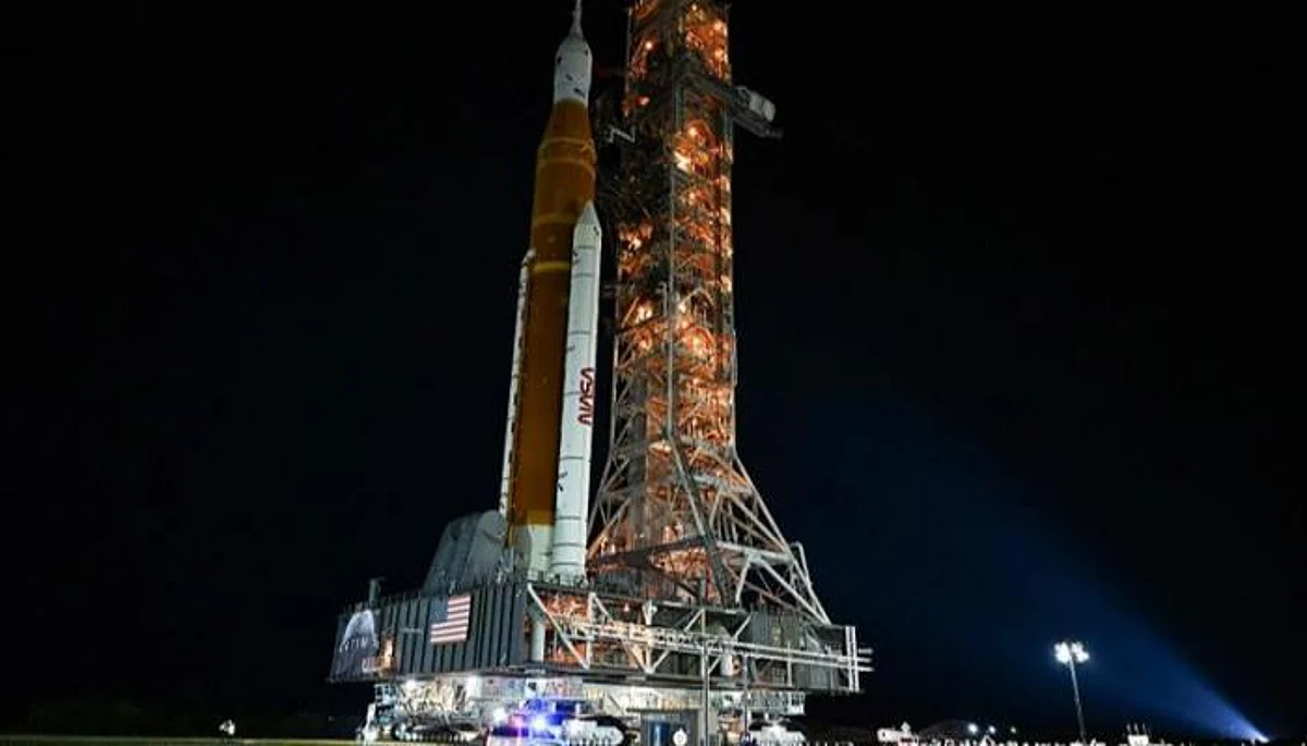 صاروخ النقل SLS