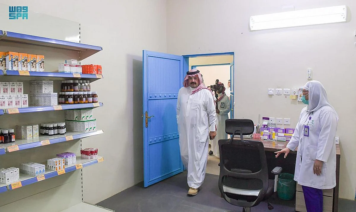 أمير عسير يتفقّد مستوى الخدمات في حبطن بمحافظة محايل