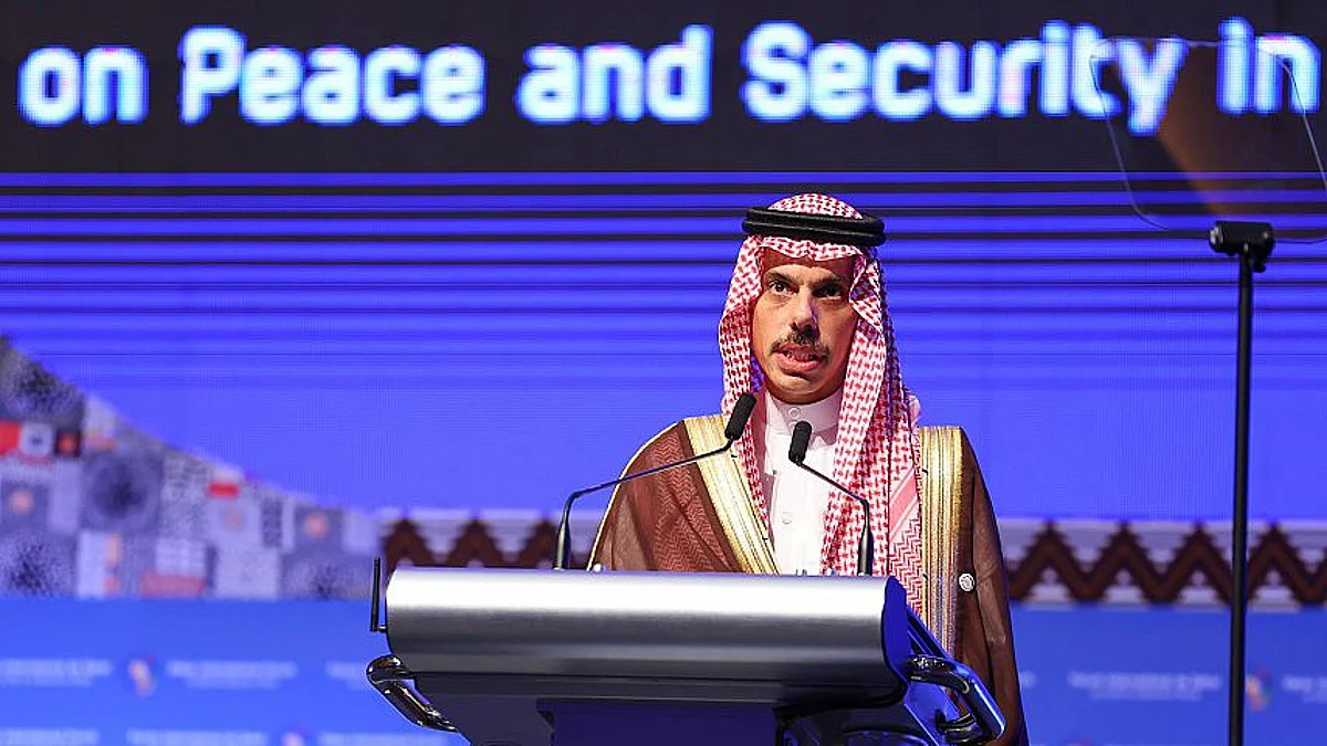 وزير الخارجية الأمير فيصل بن فرحان