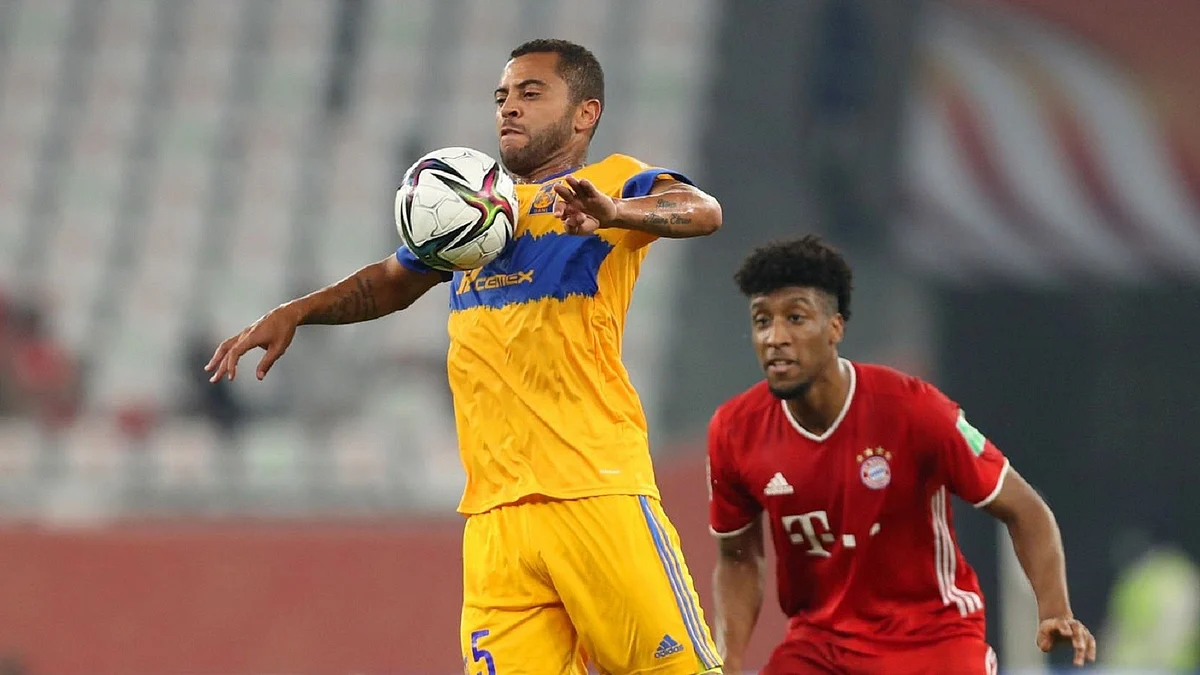 اللاعب البرازيلي رافاييل كاريوكا