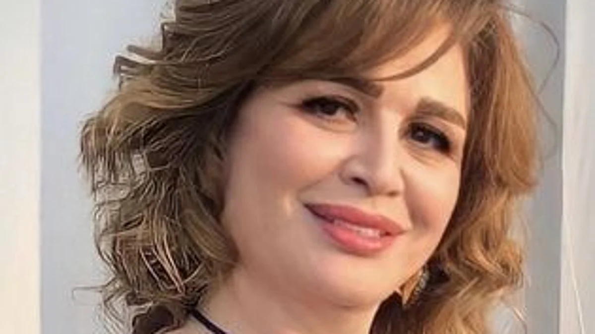 نجوم الشاشة العربية في انتظار تكريمهم على مسرح "المهرجان العربي للإذاعة والتلفزيون" بالرياض
