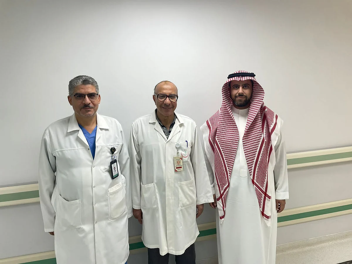 حالة نادرة.. إنقاذ "مريضة زراعة كلى" من استئصال أنسجة اليد بمستشفى المجمعة