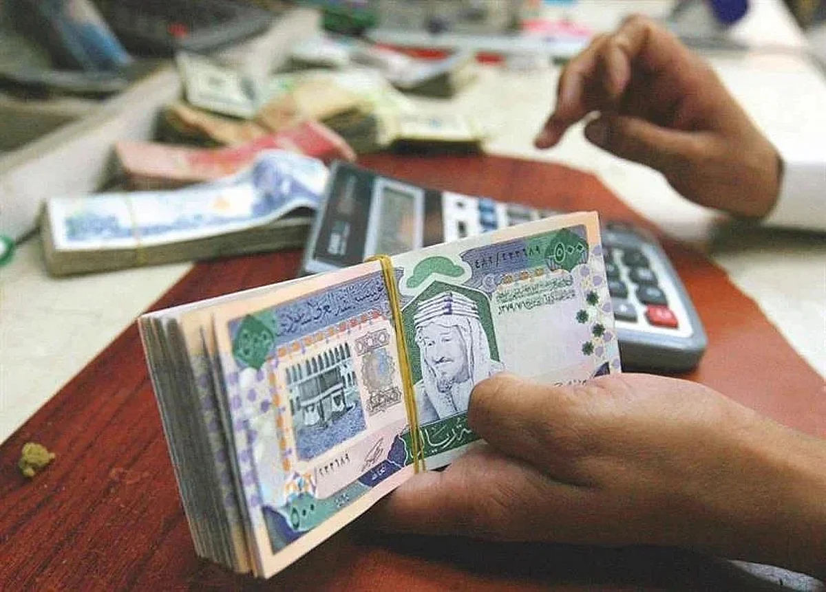 معدلات الفائدة بين البنوك تواصل الصعود مُسجِّلة 5.8%.. والقروض تتراجع