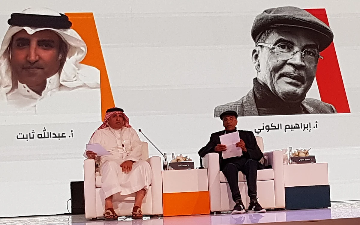 الروائي "الكوني": الثورات العربية دمَّرت المنطقة.. وهي عمل عدواني وإثم عظيم لن يمحوه التاريخ