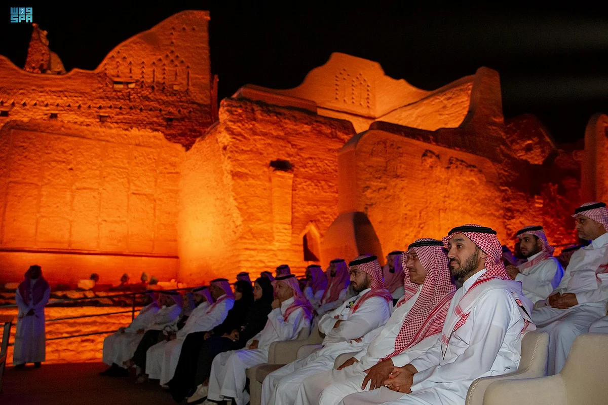 يستمر حتى 22 فبراير 2023م.. وزير الرياضة يدشن موسم الدرعية 2022 في نسخته الثانية
