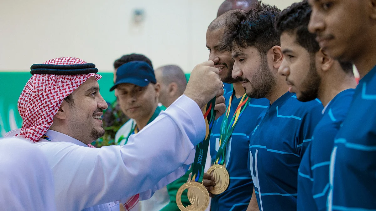 دورة الألعاب السعودية.. "ابن جلوي" يتوِّج فريق الباحة بطلاً لمنافسات كرة الهدف