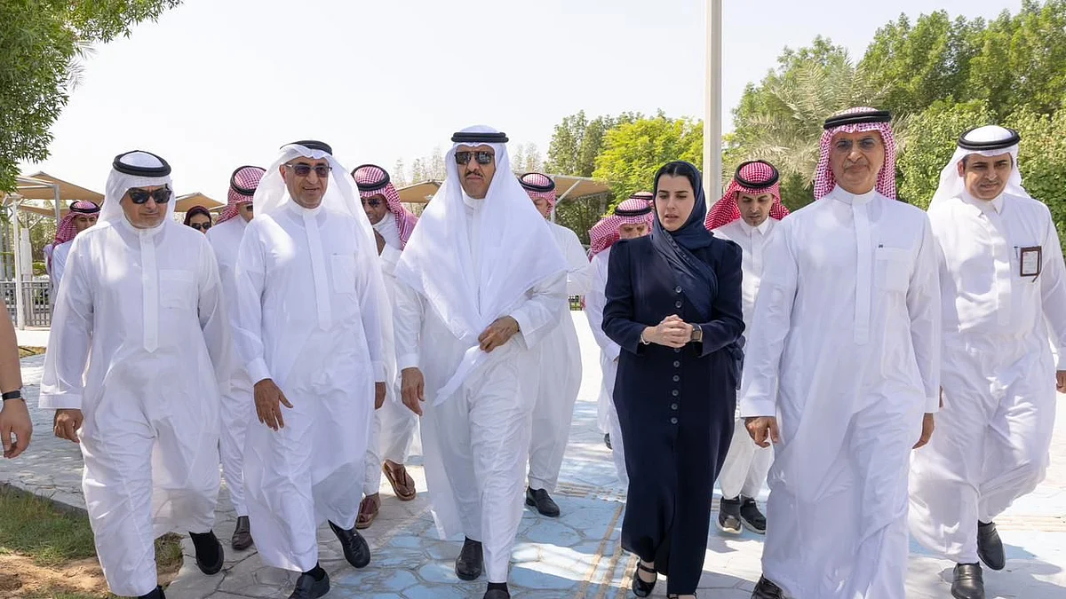 بالصور.. "سلطان بن سلمان" يزور مركز "هبة" لمتلازمة داون في الخبر