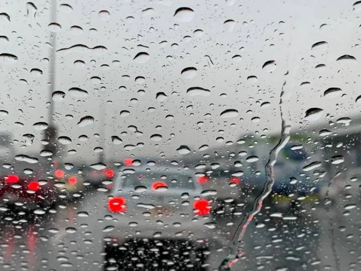 أجواءٌ معتدلة ولطيفة عموماً واستمرار فرص الأمطار في بعض المناطق