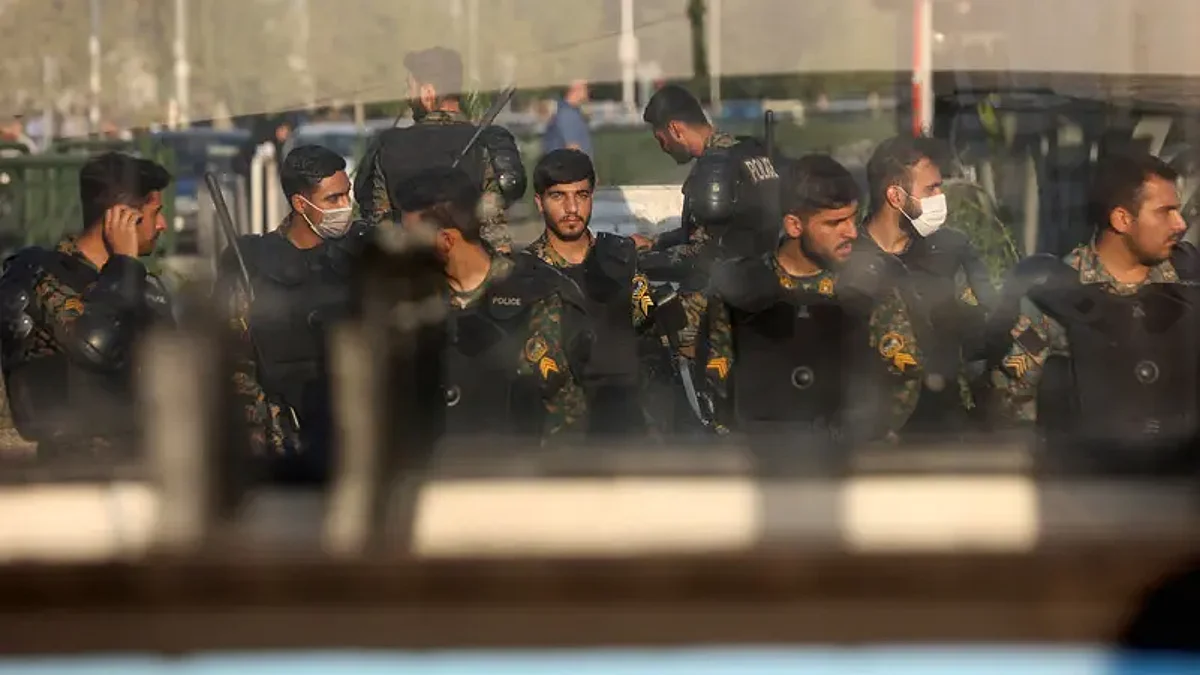 قوات مكافحة الشغب في طهران تحسباً لأي احتجاجات