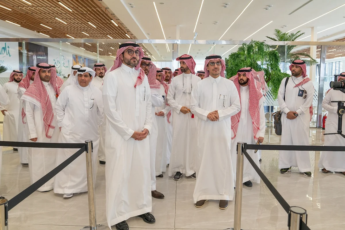 أبانمي والقاضي يتفقدان استعدادات منفذ سلوى لخدمة المسافرين خلال منافسات كأس العالم