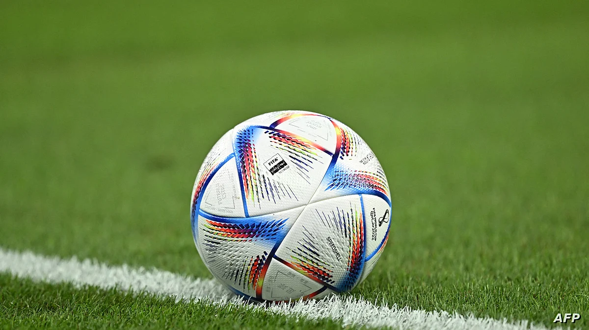 مصنوعة يدوياً في دولة إسلامية.. 8 حقائق غريبة عن الكرة التي يلعب بها في كأس العالم الآن