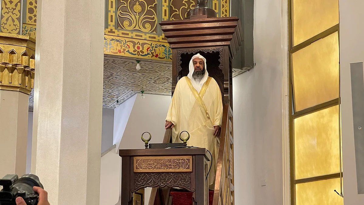 عواد السبتي بخطبة الجمعة من البرازيل