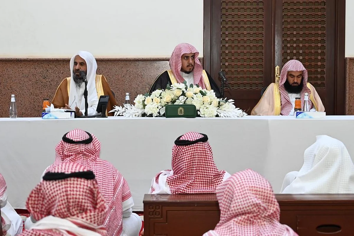 الجوف.. ندوات لمنسوبي المساجد لتوعية المجتمع بخطر "الإخوان والسرورية" الإرهابي