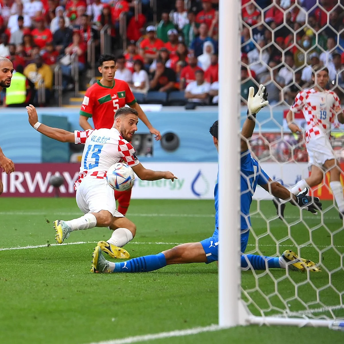 كأس العالم قطر 2022.. "المغرب" يقتنص تعادلًا "بطعم الفوز" أمام "كرواتيا"
