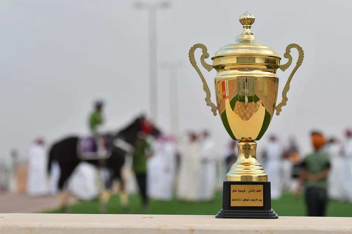 الجواد "ذو الفعايل" يتوّج بكأس نادي سباقات الخيل بميدان حائل للفروسية