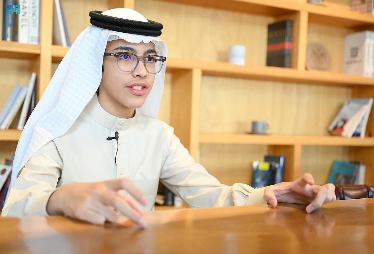 بلال الحجيلي الحاصل على المركز الأول في مسابقة الحساب الذهني والعقلي بالرياضيات الصينية