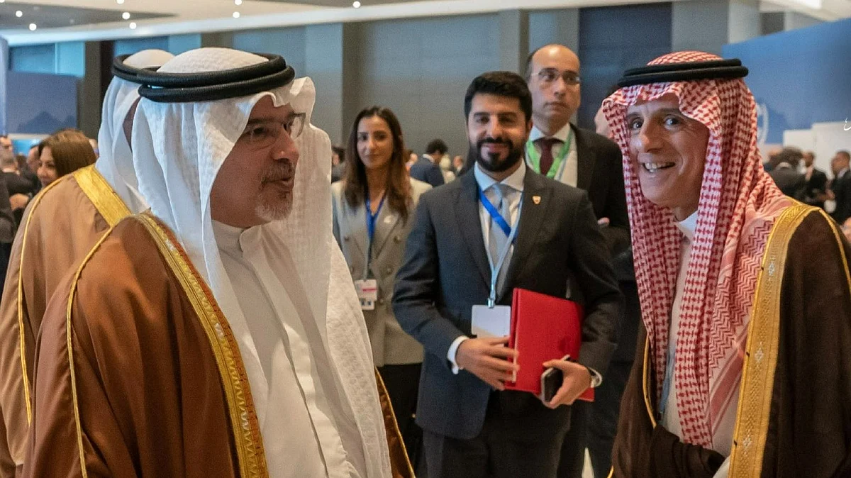 الجبير يلتقي الأمير سلمان بن حمد آل خليفة ولي عهد مملكة البحرين