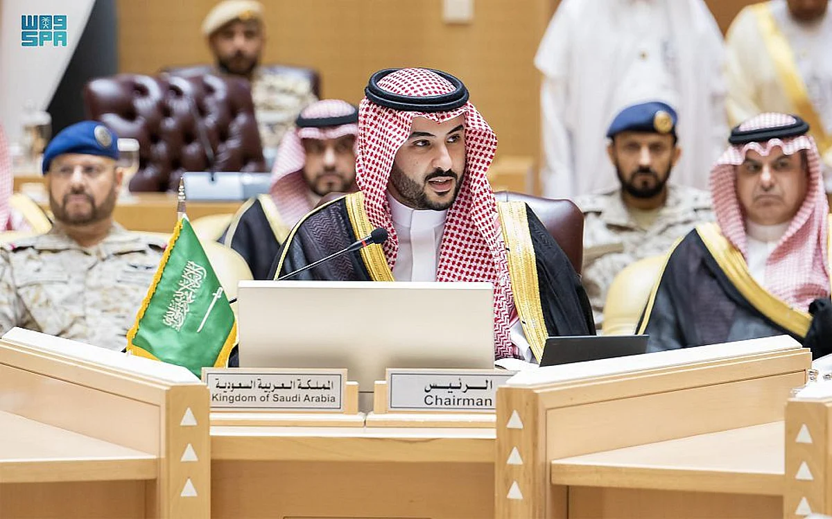 وزير الدفاع خالد بن سلمان بن عبدالعزيز