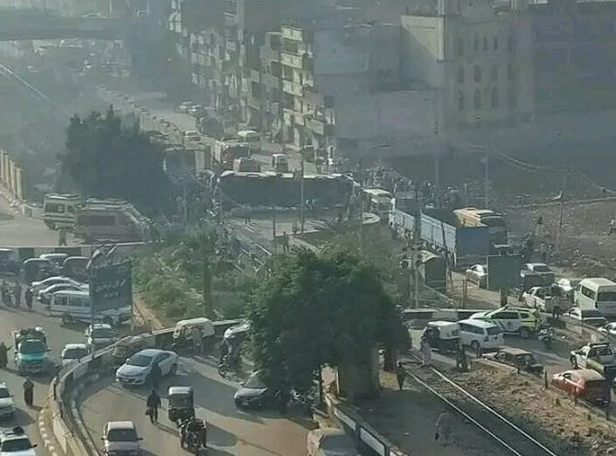 تصادم قطار بأتوبيس طلاب في مصر